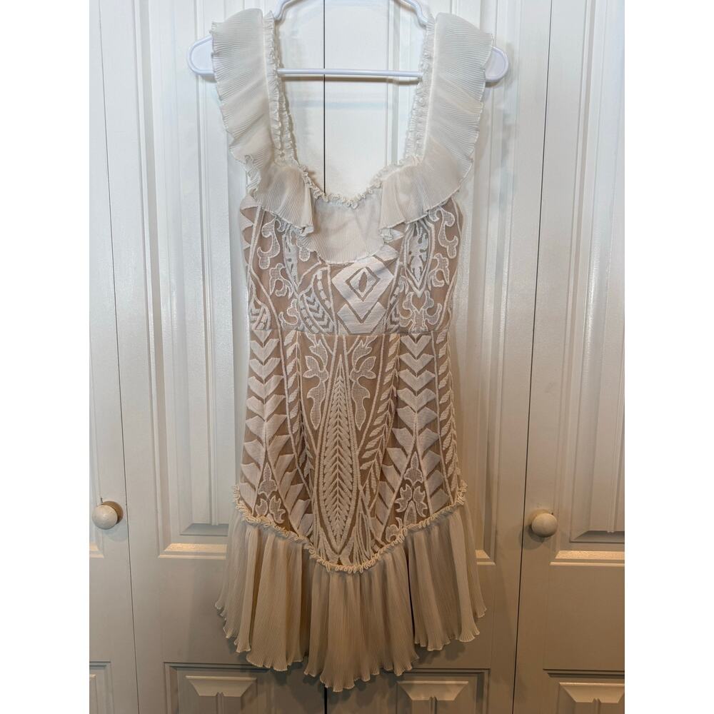 Saints + Secrets ivory lace off-shoulder mini dress size small